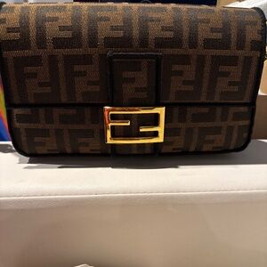 Fendi baguette one size